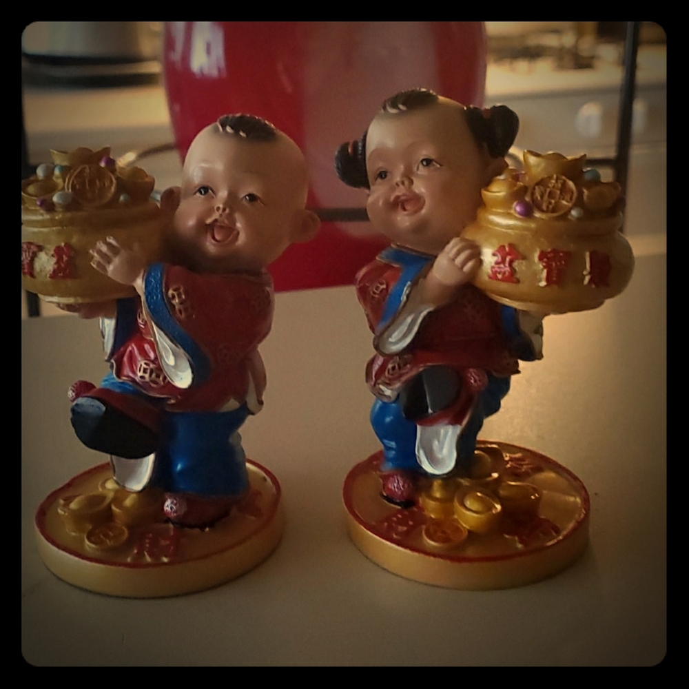 Chinese lucky twins